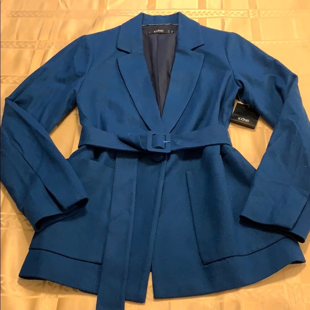 Icone belted blazer